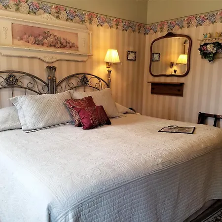 Franklin Street Inn Bed & Breakfast-3